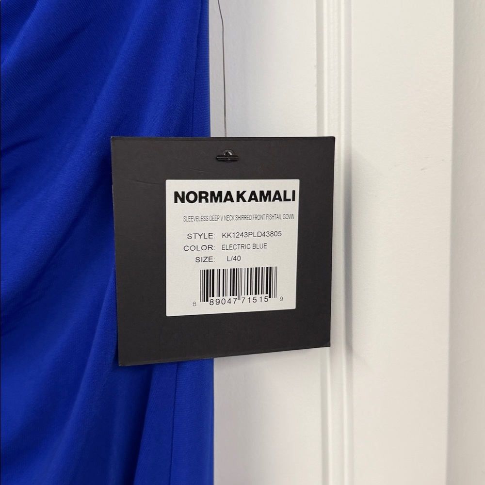 Norma Kamali Sleeveless Deep V Neck - Picture 8 of 8